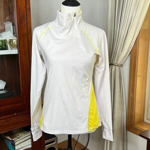 Lucy Tech Raglan 1/4 Zip Sweatshirt.